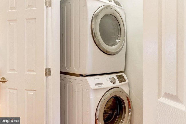 Foto del edificio - 1316 Adams St NE