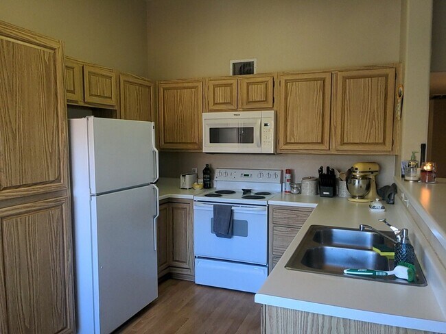 Photo - 2 Bedroom 2 Bath in Broomfield - Available... Apartment