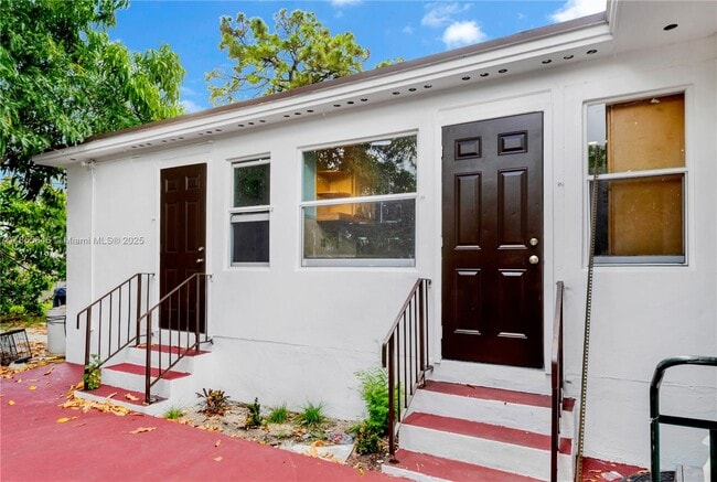 Foto del edificio - 1245 NE 117th St