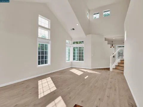 Foto del edificio - 1015 Dellwood Ct