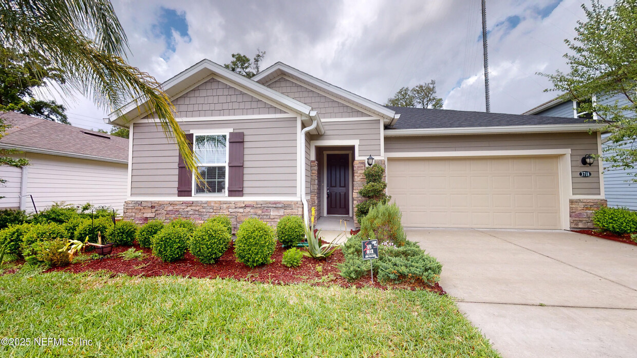 Foto principal - 3718 Ruby Kinglet Dr