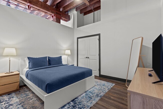 Building Photo - Peper Lofts @ Laclede's Landing