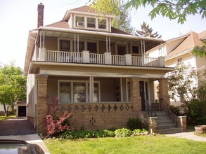 Building Photo - 3132 Meadowbrook Blvd