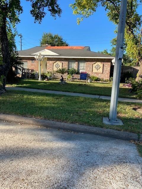 Foto del edificio - 7502 Winkle Wood Ln