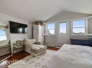Building Photo - 227 Christopher Columbus Dr