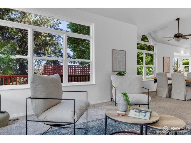 Foto del edificio - 101 Fairfield Ln Ave