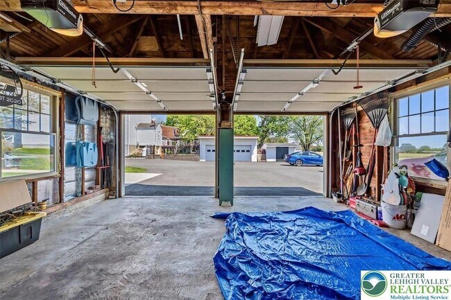 Building Photo - 8038 Main St