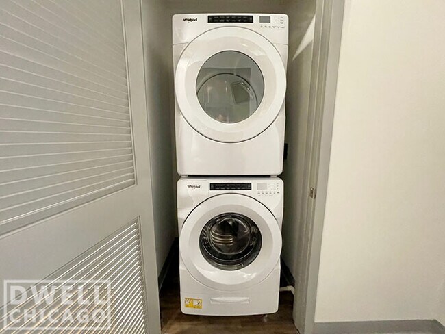 Foto del edificio - 911 W Dakin St