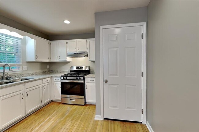 Building Photo - 274 Peach Crossing Dr