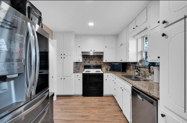 Building Photo - 605 Steeplechase Dr