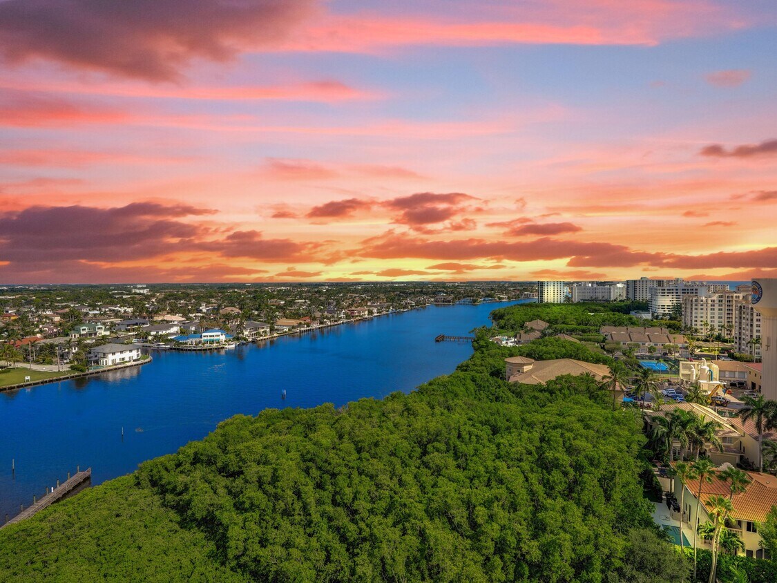Foto principal - 3720 S Ocean Blvd