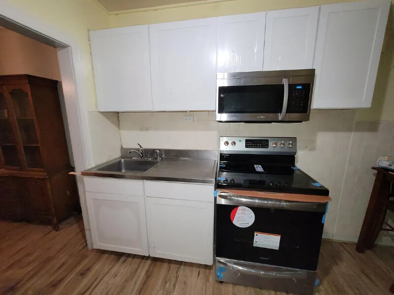 Photo - 429 S 3rd St (Darby, PA)