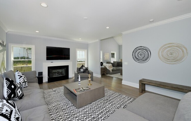 Building Photo - 19 Quail Run