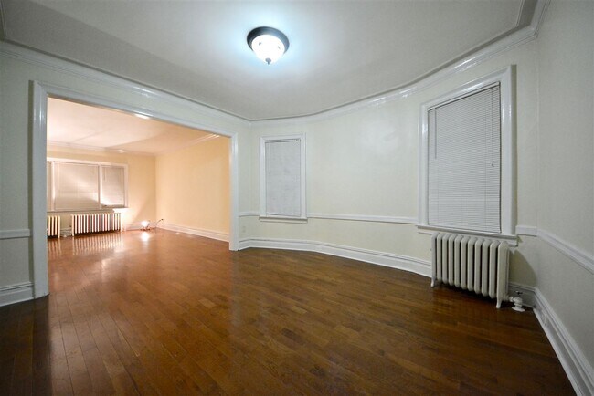 Building Photo - 800-802 John F. Kennedy Blvd