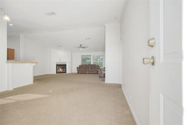 Foto del edificio - 15926 Millers Landing Dr