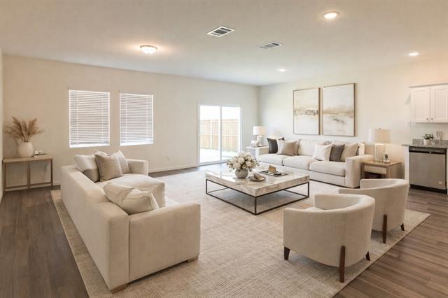 Foto del edificio - 5508 Brownstone Ln