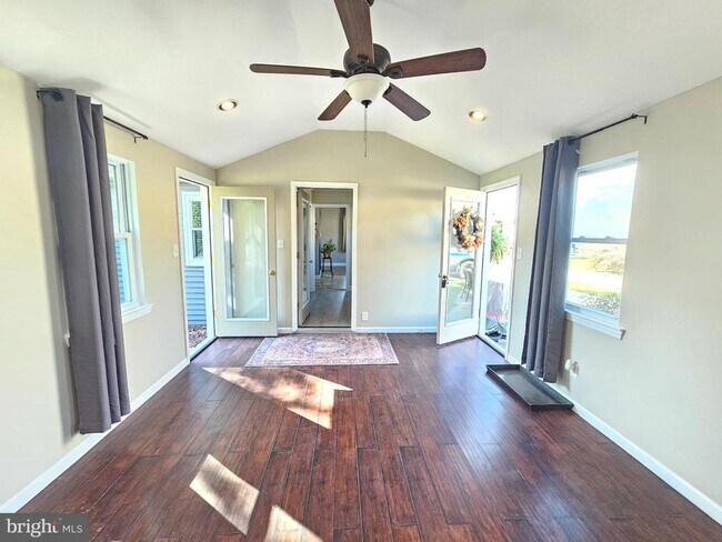 Foto del edificio - 11 Drexel Ave