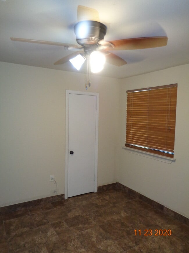 Building Photo - 676 Jennifer Jean Dr