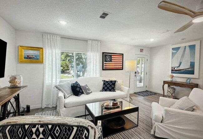 Building Photo - 56 Coquina Ave