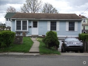 Building Photo - 320 Dawson Ave