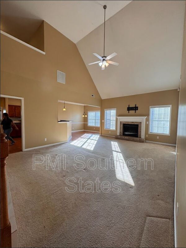 Foto del edificio - 38 Valley Bluff Ln