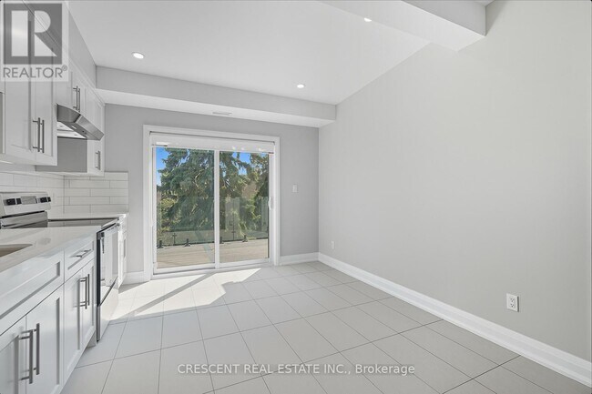 Building Photo - 58 Regal Rd