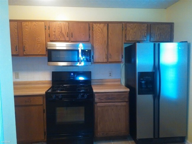 Building Photo - 2 br, 2.5 bath House - 2049 Charter Ln