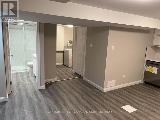 Photo du bâtiment - 711 Algoma Ave