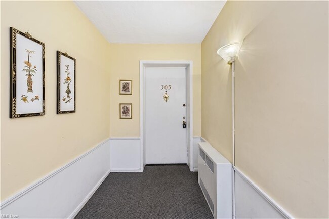 Foto del edificio - 13600 Shaker Blvd
