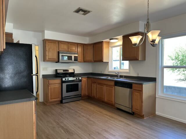 Cocina - 6011 Pine Crest Dr