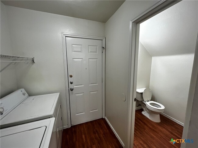 Building Photo - 125 Cedargrove