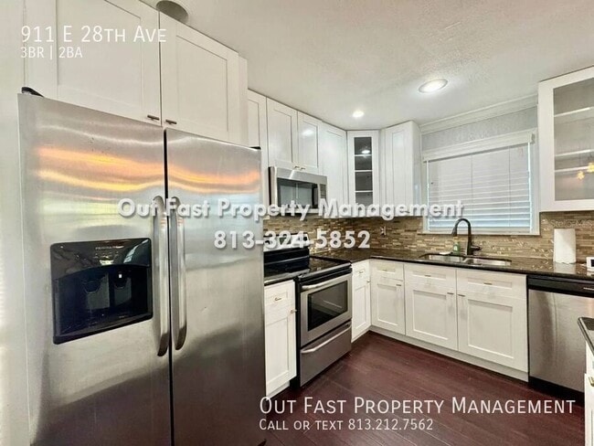 Building Photo - 911 E 28th Ave