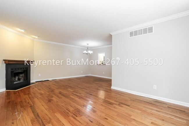 Building Photo - Updated 3-Bedroom, 2.5-Bath Townhome with Loft & Private Deck