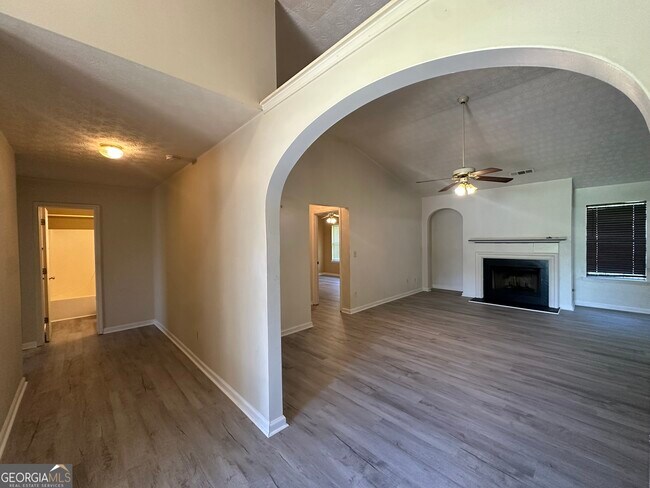 Foto del edificio - 2958 Stone Creek Dr