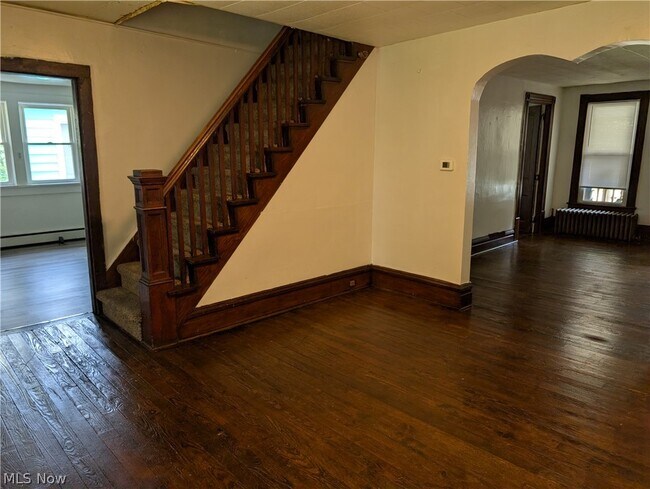 Foto del edificio - 339 Harris St