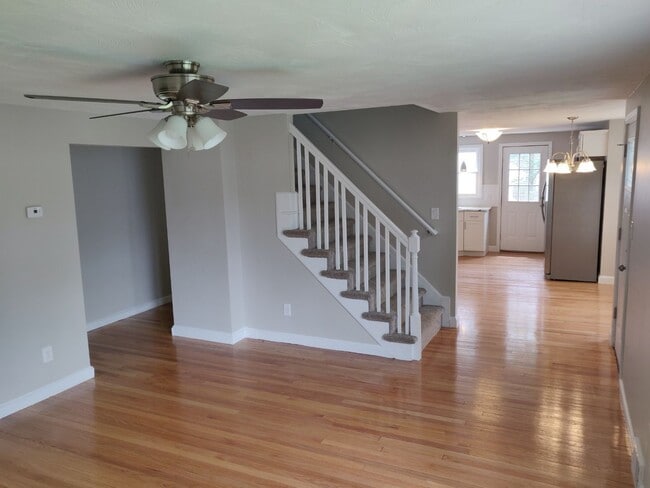 Building Photo - 5 Bedroom Home for Rent in Sixteen Acres