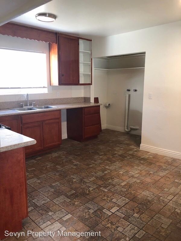 Foto del edificio - 4 br, 2 bath House - 8262 Tamarind Ave
