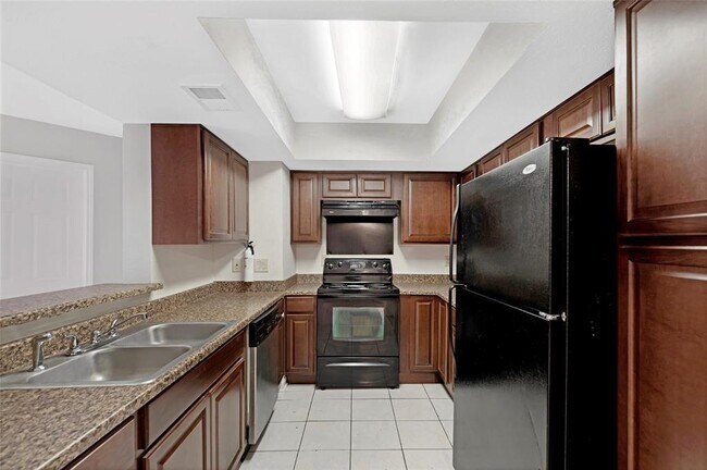 Building Photo - 2826 S Bartell Dr