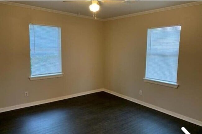 Building Photo - Cozy 2 Bed, 2 Bath Home in Vibrant Old Eas...