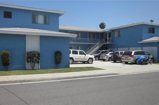 Building Photo - 15530 Nuanu Dr