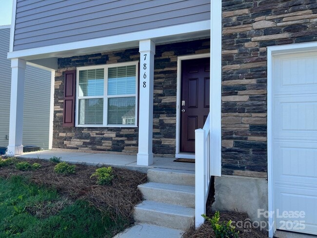 Building Photo - 7868 Whispering Strm Dr