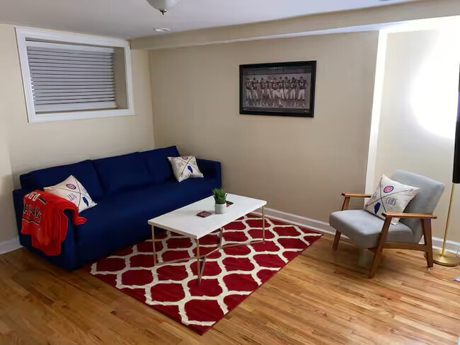 Foto del edificio - 3600 S Giles Ave