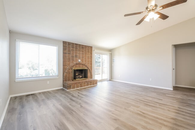 Building Photo - 4230 S Biscay Cir