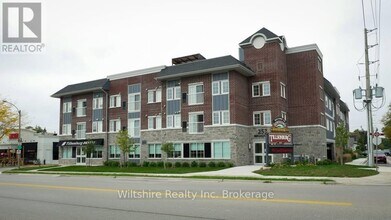 Building Photo - 253 Broadway St