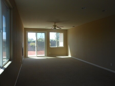 Building Photo - 420 Jacobs Dr
