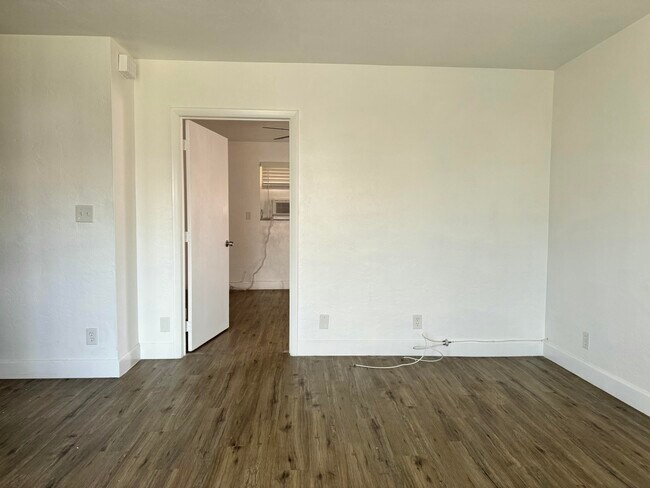 Foto del edificio - 1734 Fletcher St