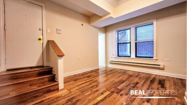 Building Photo - 0 bedroom in CHICAGO IL 60657