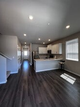 Building Photo - 5221 E Court M
