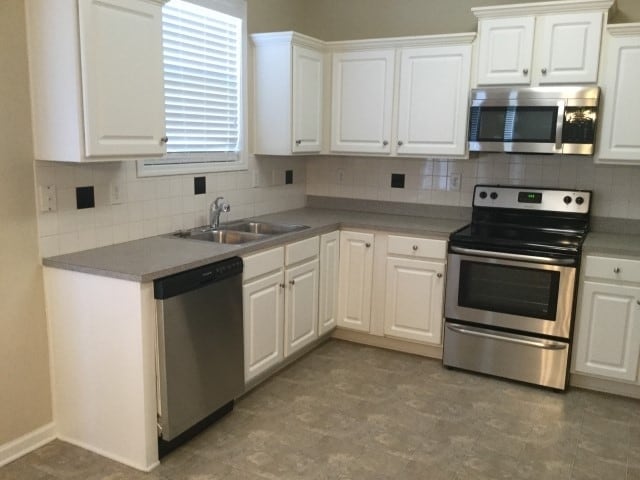 Building Photo - 6216 Roseway Ct