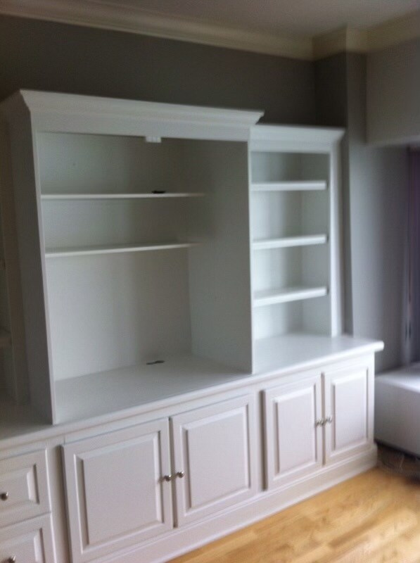 Building Photo - 175 E Delaware Pl